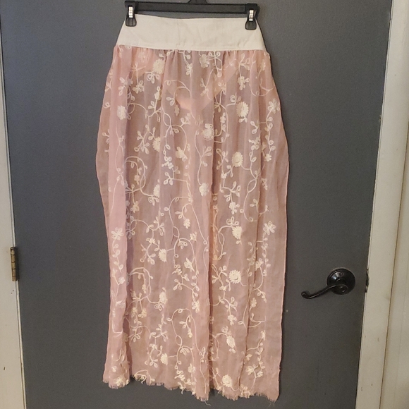 handcrafted Accessories - Chic Floral Embroidered Handcrafted Upcycled Apron